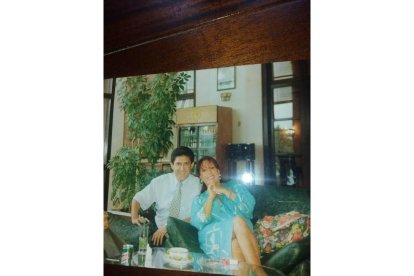 Javier Fernández de Paz con Massiel en Marbella. DL