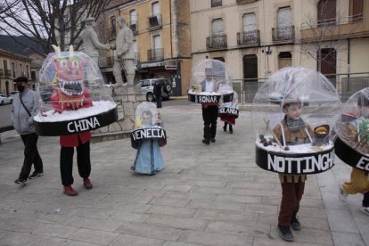 Carnaval en Boñar. CAMPOS