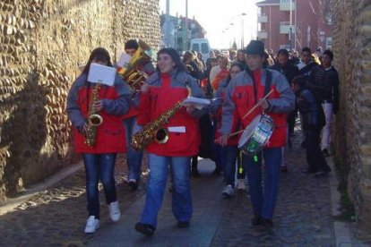 Fiesta en Mansilla de las Mulas | DL
