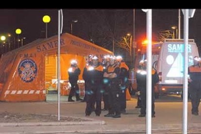 Otros once policías que resultaron heridos de diversa consideración fueron trasladados en ambulancias al Hospital Severo Ochoa de Leganés.