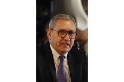 Adolfo Canedo, candidato del PP a la alcaldía de Cacabelos. DL