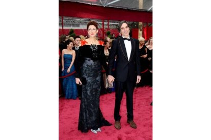 Un estilo un tanto peculiar el lucido por Daniel Day-Lewis ( y su esposa), nominado por su papel en la película «Pozos de ambición».