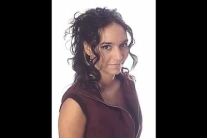 Madrid. 23 años. Auxiliar administrativo.