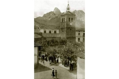 Baile en 1933. Foto: Teo Á / Heraclio.