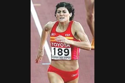 En la misma prueba la corredora Mayte Martínez obtuvo la quinta plaza. La española cumplió con creces su objetivo, que era llegar a la final, y mejoró su séptimo puesto de Edmonton 2001.