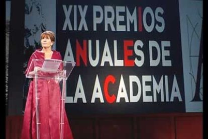 La gala, corta y previsible, estuvo repleta de alusiones a la lacra de la piratería. La presidenta de la Academia, Mercedes Sampietro se encargó de recordarlo.