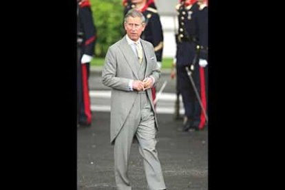 El príncipe<b> Carlos de Inglaterra</b>, que apareció solo.
