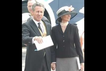 El periodista <b>Lorenzo Milá </b>y su mujer <b>Sagrario Ruiz de Apodaca</b>.