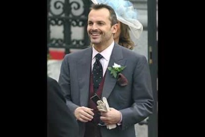 También acudieron miembros del mundo de la cultura y el espectáculo. Entre ellos, <b>Miguel Bosé</b>.