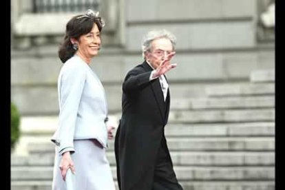 Tampoco podía faltar el diseñador del traje de la novia,<b> Manuel Pertegaz</b>.