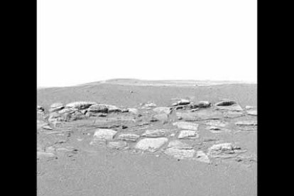 Las rocas sólo miden diez centímetros de alto y podría tratarse de un sedimento de origen volcánico arrastrado hasta aquí por el agua o el viento. La piedra del centro tiene el tamaño de una bola de golf.
