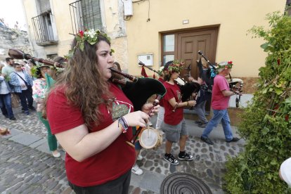 Festa dos Maios en Villafranca del Bierzo. L. DE LA MATA