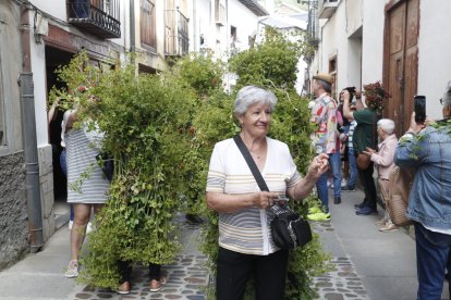 Festa dos Maios en Villafranca del Bierzo. L. DE LA MATA