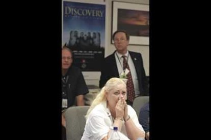 El nerviosismo era patente en el Centro Espacial Kennedy durante el aterrizaje.