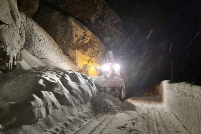 Llánaves de la Reina. DL