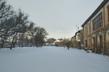 Santa Coloma de Somoza, cubierto tras el paso de Fien. DL