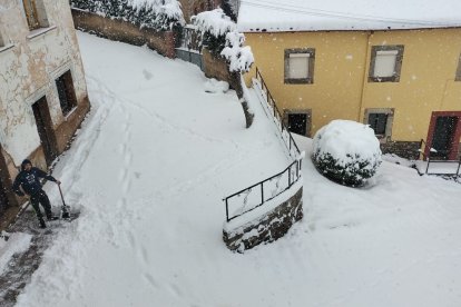 Santa Lucía de Gordón, nevado. DL
