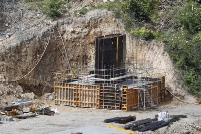 Cimiento de la nueva base. AFB