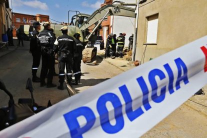 Búsqueda de Mari Trini y su hija en Matadeón de los Oteros en 2016.