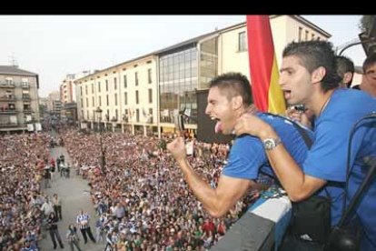 El guardameta Manolo Rubio fue uno de los jugadores que más exteriorizaron su alegría ayer en Ponferrada.