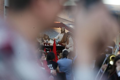 Un momento de la procesión ponferradina. ANA F. BARREDO