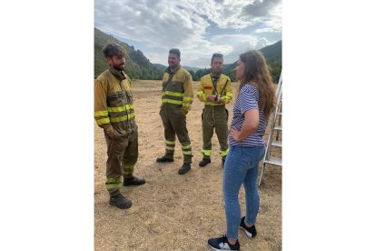 La delegada territorial de la Junta, Ester Muñoz, en el incendio de nivel 2 de Boca de Huérgano