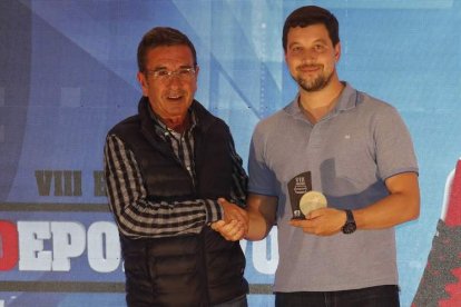 El BM Sariegos, elegido como mejores en balonmano. RAMIRO