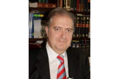 Dr. Francisco La Moneda. DL