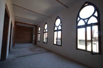 Las ventanas con arco apuntado son uno de los símbolos del edificio Oscus.