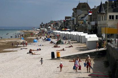 La playa francesa de Juno de Saint-Aubin-sur-Mer, en la actualidad.