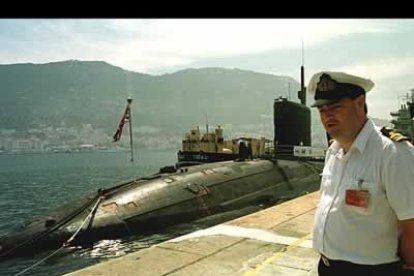 El Reino Unido se escudaba en el secreto militar. Finalmente permiten la entrada de técnicos del Consejo de Seguridad Nuclear (CSN) aunque la inspeccion se quedó en una simple 