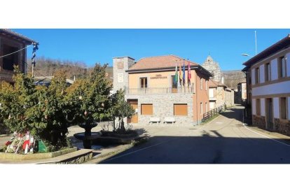 JESÚS F. SALVADORES