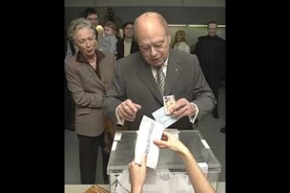 <b>Jordi Pujol</b> fue uno de los protagonistas del día. Es la primera vez que vota desde hace 23 años en que no aparecía en las listas electorales. Aún así, aseguró no sentir nostalgia.