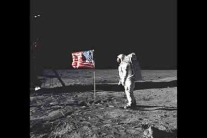 Con esto Estados Unidos ganó la carrera espacial contra la URSS. Treintiséis años después, la agencia espacial de ese país anuncia que enviará a cuatro astronautas a la Luna en 2018.