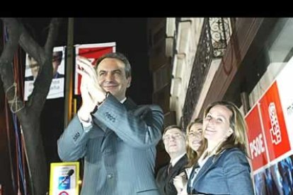 La noche del 14 de marzo, Rodríguez Zapatero era proclamado ganador de las elecciones a la presidencia. El líder del PSOE anunciaba «un cambio tranquilo» con el terrorismo como prioridad.