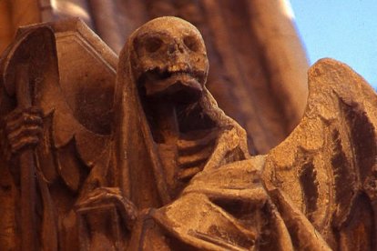 Imagen de la muerte en la catedral de León. RAMIRO
