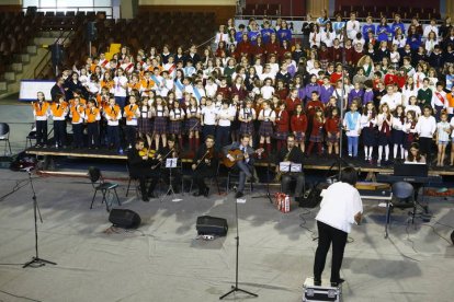 Concierto de las aulas corales. RAMIRO