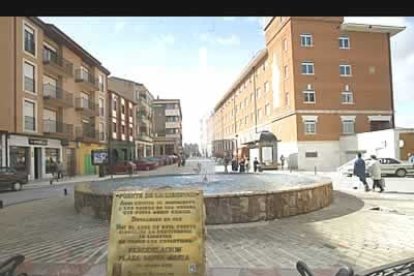 Fuente de la libertad ubicada en la plaza de Santa Maria.