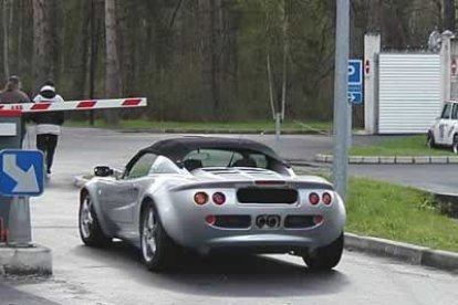 Aunque las ventas son mínimas, es el Lotus que levanta más pasiones. Dos motores de 120 y 160 caballos y un peso que no llega a los 800 kilos hacen que alcance los 100 km/h en cinco segundos.