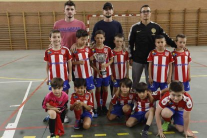 Atlético Reino de León, campeón de la 3.ª Provincial Prebenjamín. MARCIANO PÉREZ