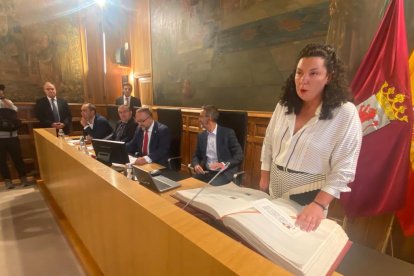 Pleno de constitución de la Diputación de León. RAMIRO