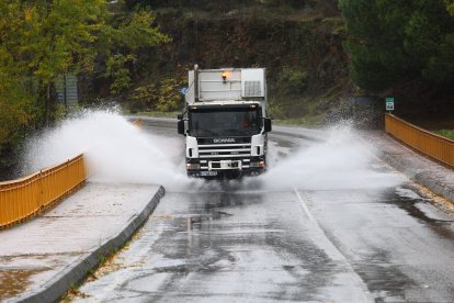 Temporal de viento y lluvia en el Bierzo. CÉSAR SÁNCHEZ / ICAL.