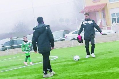 Dos de los entrenadores de La Virgen. DL