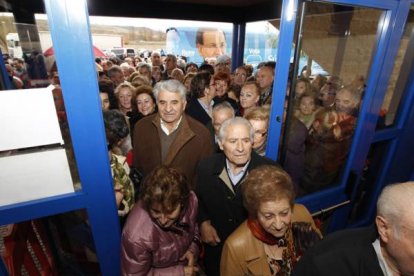 Más de 300 personas se quedaron fuera.