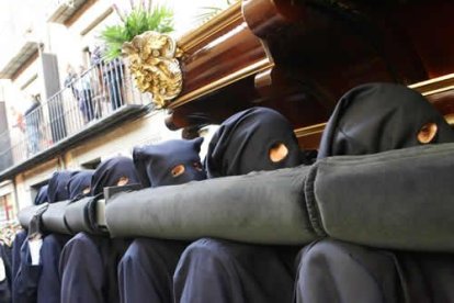 Cerca de 200 braceros participaron en la procesión de Jesús de la Esperanza.