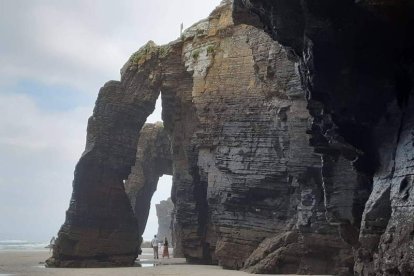 Espacios urbanos y naturales que convierten a Ribadeo en pasión y atractivo para el visitante. DL