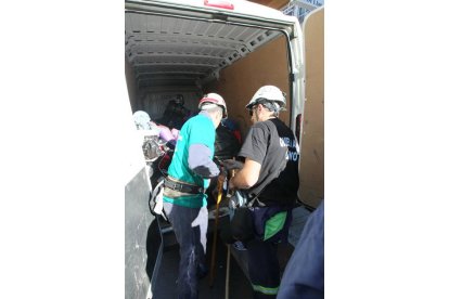 Mineros durante la  III Marcha Minera. NOBERTO.