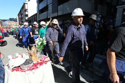 Mineros durante la III Marcha Minera. NOBERTO.