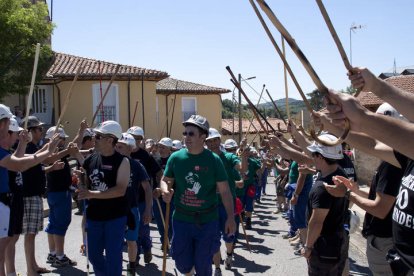 Recibimiento a los mineros durante la III Marcha Minera. NOBERTO