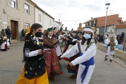 Antruejo de Velilla de la Reina. MARCIANO PÉREZ